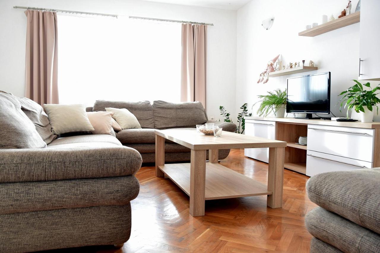Palit Hills Superior Apartments Extérieur photo
