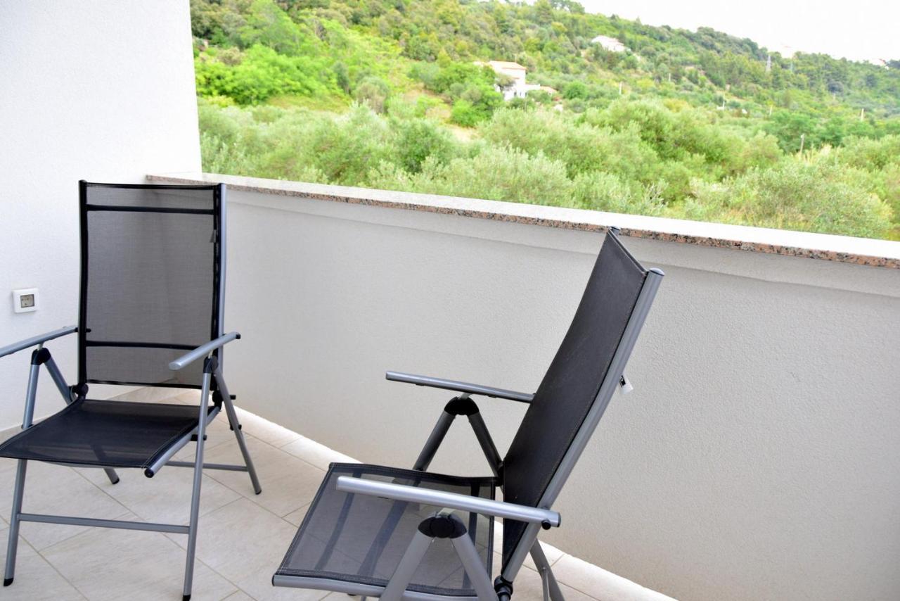 Palit Hills Superior Apartments Extérieur photo