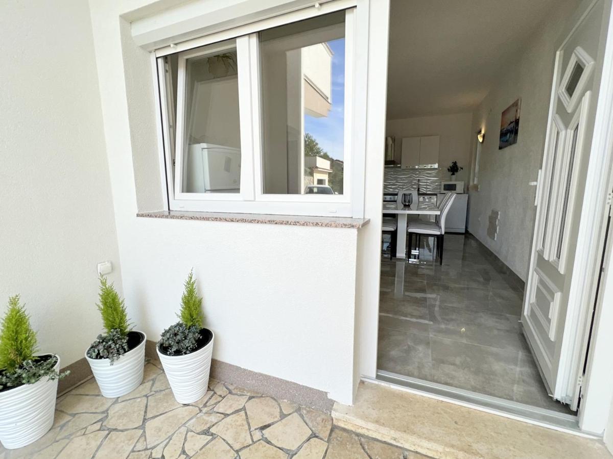 Palit Hills Superior Apartments Extérieur photo